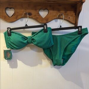 Shade and Shore Green Textured Bandeau Set